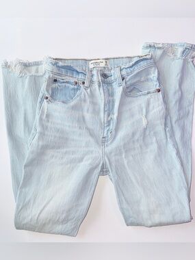 Abercrombie & Fitch The '90s Straight Ultra High Rise Jeans